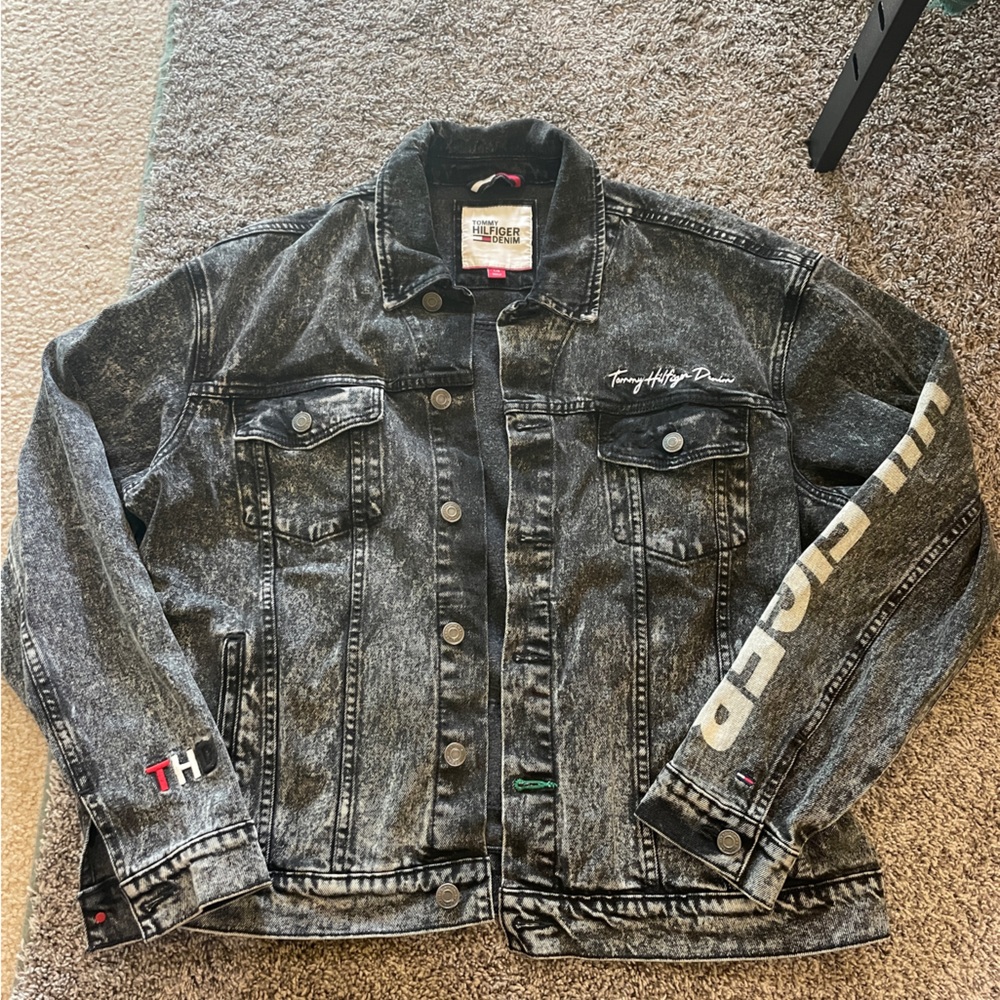 Vintage Tommy Hilfiger denim jacket